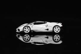 Nilu  - white - 1:64 - Motorhelix - M67002 - MH67002 | Toms Modelautos