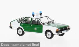 Volkswagen  - Passat B1 1977 white/green - 1:87 - Brekina - 1012696 - PCX871257 | Toms Modelautos