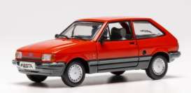 Ford  - Fiesta MK II 1984 red - 1:43 - IXO Models - 1005990 - ixoCLC636 | Toms Modelautos