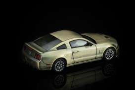 Ford Mustang - Shelby GT500 2007 vintage bronze - 1:64 - Motorhelix - GL1251005D - GL1251005D | Toms Modelautos