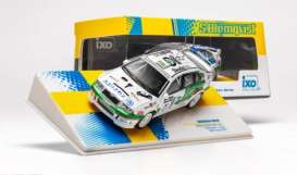 Skoda  - Octavia 2001 white/green - 1:43 - IXO Models - 1009812 - ixoRAC465SB-002SP | Toms Modelautos