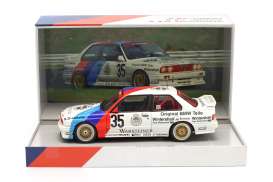 BMW  - M3 1989 white/blue/red - 1:18 - Werk83 - W18038007C - W18038007C | Toms Modelautos