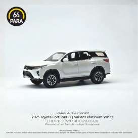 Toyota  - Fortuner Q Variant 2023 white - 1:64 - Para64 - PB-55728 - PB55728 | Toms Modelautos