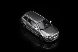 Audi  - RS4 (B7) 2005 grey - 1:64 - Motorhelix - M68308 - MH68308 | Toms Modelautos