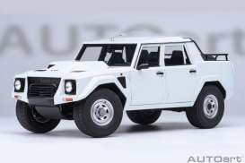 Lamborghini  - LM002 white - 1:18 - AutoArt - 74549 - autoart74549 | Toms Modelautos