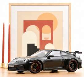 Porsche  - 911 GT3 2025 black - 1:18 - Norev - 187001 - nor187001 | Toms Modelautos