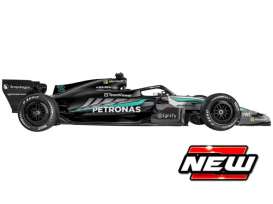 Mercedes Benz  - W17 2026 black/green - 1:43 - Bburago - 18-38283A - bura38283A | Toms Modelautos