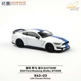 Ford  - mustang white/blue - 1:64 - XCartoys - X43-03 - XcarX43-03 | Toms Modelautos