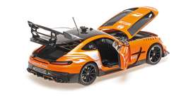 Mercedes Benz AMG - GT Black Series 2025 orange - 1:18 - Minichamps - 110032092 - mc110032092 | Toms Modelautos