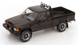 Toyota  - Hilux black - 1:18 - KK - Scale - KKDC181565 - KKDC181565 | Toms Modelautos