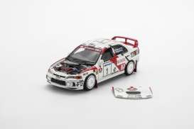 Mitsubishi  - EVO4 GSR 1997 white/red - 1:64 - Motorhelix - M64030 - MH64030 | Toms Modelautos